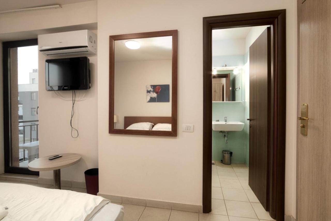 Hotel Cochet Köstence Dış mekan fotoğraf